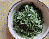 A picture of step 3 of Methi paratha.