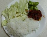 Foto langkah ke 5 dari resep Ikan tongkol asap sambel terasi.