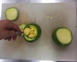 Foto del paso 3 de la receta: Zapallitos Rellenos En Salsa De Tomate