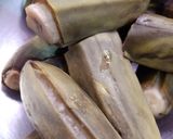 A picture of step 1 of Raw banana cutlet.