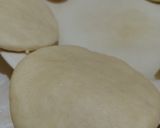 Foto langkah ke 5 dari resep Mozarella Pita Bread.