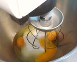 Foto del paso 3 de la receta Bizcocho de yogur y almendras