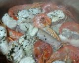 Foto del paso 2 de la receta Rape con langostinos
