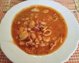 Foto del paso 9 de la receta: Alubias con calamar, gambas, langostinos y choco