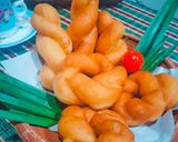 Foto langkah ke 10 dari resep Kkwabaegi : 꽈배기 | Korean Twisted Doughnuts.