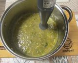 Kéksajtos 🧀 brokkolikrémleves 🥦🍲 recept fázis 6 fotója