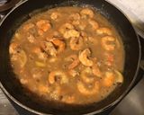Une image de l'étape 6 de Crevettes sauvages marinées sauce pêche curry au citron et aneth.