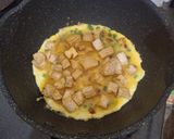 Foto langkah ke 3 dari resep Telur Dadar Tahu.