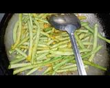 รูปขั้นตอนการทำที่ 3 ของ ถั่วผัดเนยไข่แดงเค็ม