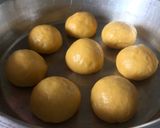 Foto langkah ke 5 dari resep Roti Sobek Labu Kuning.