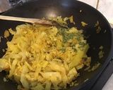 Une image de l'étape 12 de Gratin de pommes de terre vitelotte et chou blanc au parmesan,oignon de roscoff et curry.