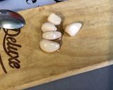 Une image de l'étape 1 de Antichis rouges aux petits pois, champignons et chorizo.