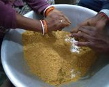 सोंठ गुड़ के लड्डू (Sonth Gur ke laddu recipe in hindi) रेसिपी चरण 7 फोटो