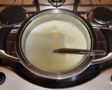 A picture of step 2 of Peach Panna Cotta.