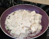 A picture of step 3 of Sauteed creamy paneer.