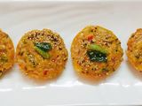 Sooji & Besan Veg Idli😊 (semolina and gram flour idli)