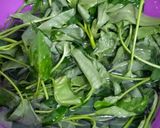 Foto langkah ke 1 dari resep Cah Kangkung Sederhana.