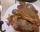 Foto langkah ke 2 dari resep Steak with Barbeque Sauce (Bisa dengan sosis dan butter rice).