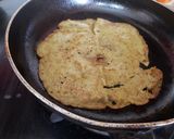 A picture of step 4 of MOONG BEAN SPROUT AND BASMATI RICE CHEELA.
