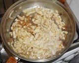 Foto del paso 2 de la receta: Pollo arvejado con zapalllo