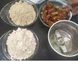 ઓટ્સ ના લાડવા (Oats Ladva Recipe In Gujarati) રેસીપી સ્ટેપ1ફોટો