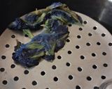 A picture of step 1 of Butterfly Pea Stewed Pears.