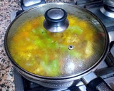 Foto del paso 9 de la receta: Pollo a la jardinera con tronchos de brócoli, en salsa de curry