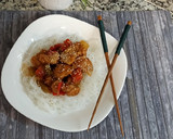 Foto del paso 9 de la receta: Pollo agridulce 🍗 con fideos de arroz 🍜