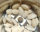બદામ શેક (Badam Shake Recipe In Gujarati) રેસીપી સ્ટેપ2ફોટો