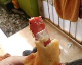 Foto langkah ke 3 dari resep Lumpia Sosis Keju.