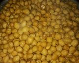 स्पाइसी आलू छोले(spicy aloo chole recipe in hindi) रेसिपी चरण 1 फोटो