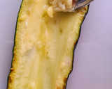 Foto del paso 1 de la receta: Canoas de calabacín rellenas de pollo en airfryer