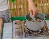 A picture of step 6 of Tom Yum Kung Creamy River Prawn Spicy Soup Recipe - Delicious and Zesty 😊.