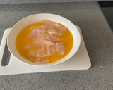 Foto del paso 1 de la receta: Filetes de pechuga en salsa de naranja y miel