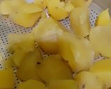 Foto langkah ke 1 dari resep Stik Kentang Keju.