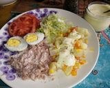 Foto del paso 5 de la receta: Atún con crema y ensalada con papitas mayo casera
