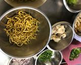Foto langkah ke 2 dari resep Khao Soi (Mie Kuah Santan ala Thai) カオソーイ（ココナッツクリームカレーヌードル.