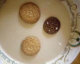 A picture of step 5 of Deep fried cookies.