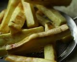 A picture of step 3 of Sweet potatoes lemon french fries.