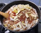 Une image de l'étape 12 de Gratin de pommes de terre, navets et panais à la tomate et lard.