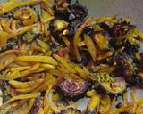 উচ্ছে আলু ভাজা(uche aloo vaza recipe in bengali) রেসিপির ধাপ 2 ছবি
