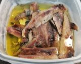 Foto del paso 1 de la receta: Tosta de sardina (arengades) con tomate