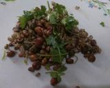 A picture of step 4 of Mixed Sprouts Parantha.