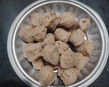 A picture of step 1 of Meal Maker Gravy.
