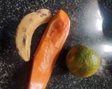 A picture of step 2 of Tropical papaya banana smoothie.
