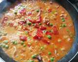 Foto del paso 4 de la receta: Paella marinera de primavera 🥘