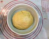 Hình bước làm 1 của món Bánh Donut sô cô la (bánh vòng)