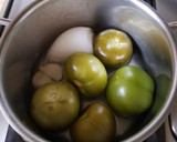 Foto del paso 1 de la receta: Tlacoyos ahogados en salsa de pasilla