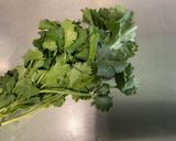Une image de l'étape 3 de Sauce salade à la tomate, coriandre et figue.