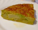 Foto del paso 4 de la receta: Tortilla de aguacate y queso